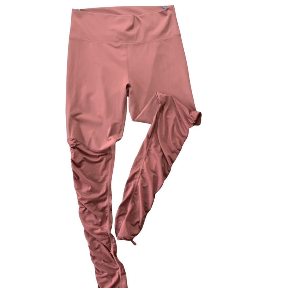 Fabletics Women's Cachel Mid-rise Dance Blush Leggings Large